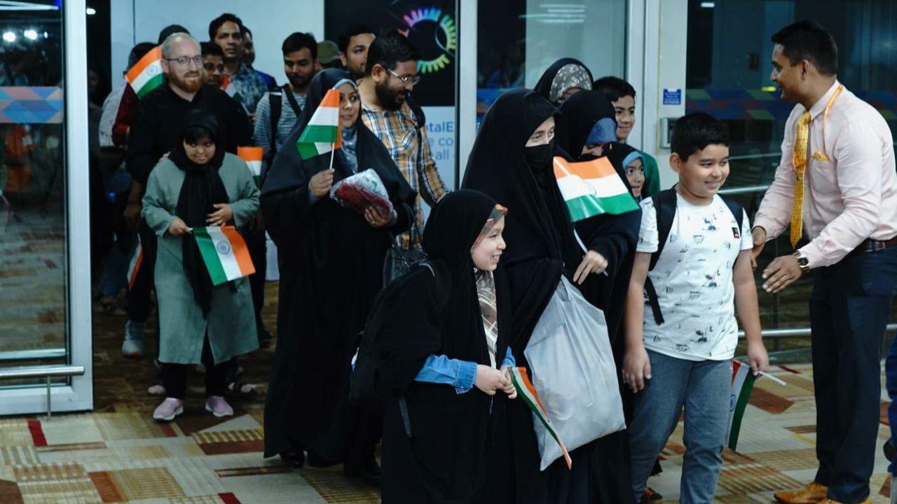 The evacuees thanked the Iranian and Indian governments for evacuating them from conflict-hit Iran under Operation Sindhu.