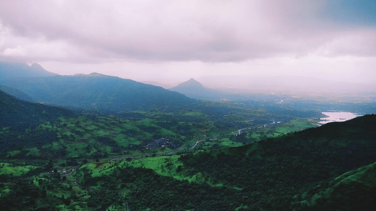 Weekend getaways to nearby hill stations
If you want a change of scenery, head out to a hill station near Mumbai like Lonavala or Mahabaleshwar. A monsoon weekend getaway is perfect for escaping the chaos of everyday life and enjoying the season (Representational Pic/Pixabay)