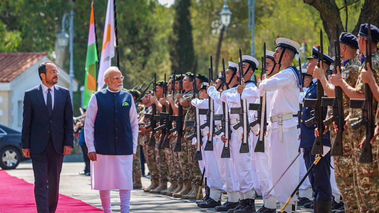PM Modi received a heartfelt welcome from the Indian diaspora in Limassol. Upon his arrival, Modi, along with Christodoulides, interacted with leading CEOs during the business roundtable.