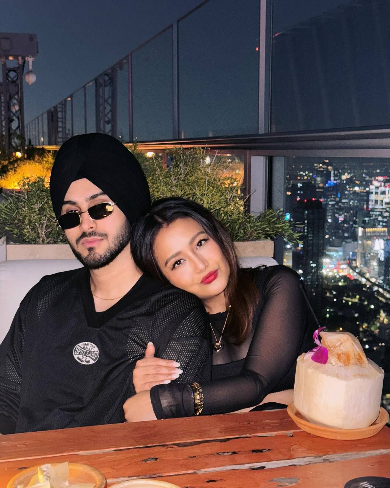 Neha and Rohanpreet at brother Tony Kakkar’s birthday soiree—dressed in black with her bold red lip, they made a stunning couple, effortlessly complementing each other. Meant to be!