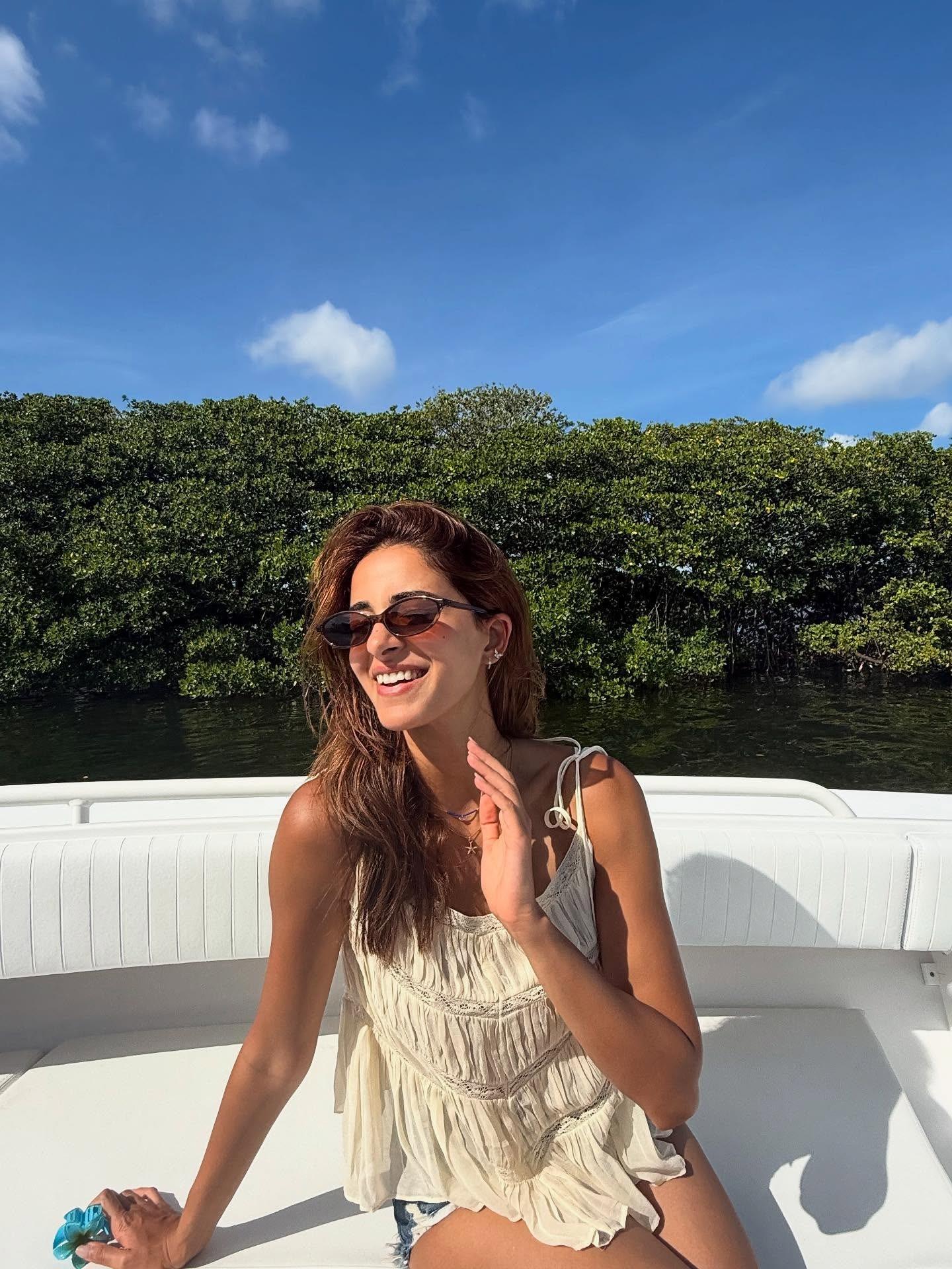 Fashionably relaxing! Anaya Panday seemed to have a calm, relaxed and stylish vacation, rejuvenating amid her busy film schedules. 