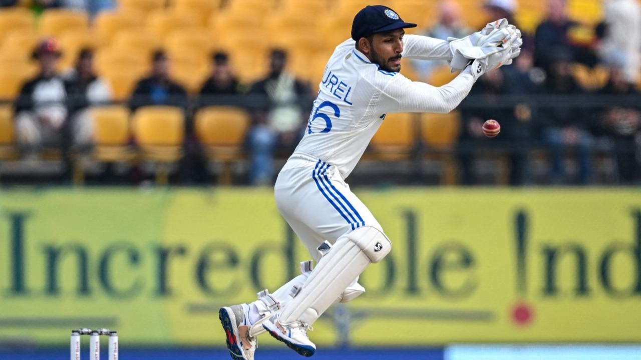 Ahead of the Border-Gavaskar Trophy, Jurel produced fine knocks of 80 and 68 against Australia A at Melbourne in testing conditions, tackling Aussie domestic veterans and internationals Michael Nesser and Scott Boland with composure and assured strokeplay beyond his age. He failed in his sole senior outing at Perth, scoring 11 and 1, falling to Mitchell Marsh and skipper Pat Cummins. Nothing worth complaining though, as India secured a massive 295 runs win under Jasprit Bumrah's captaincy
(With ANI inputs)