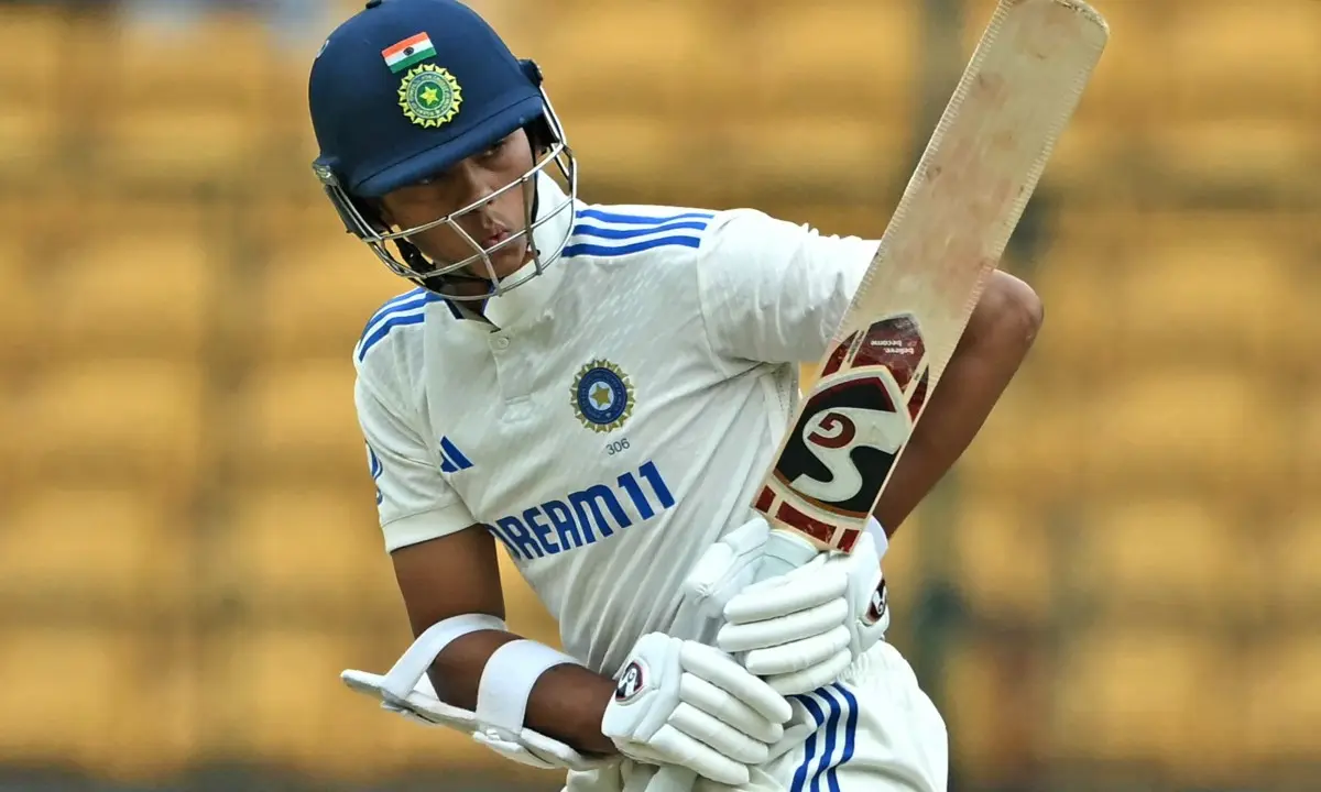 Yashasvi Jaiswal falls prey to umpire howler in second unofficial Test: WATCH