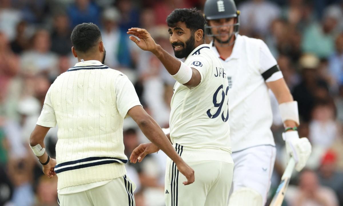  England reach 21/0 at stumps, need 350 more for Leeds Test win