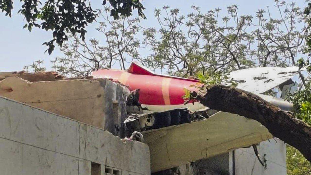 The mishap caused extensive damage to buildings on the premises, with residents of the adjoining quarters reportedly injured in the incident