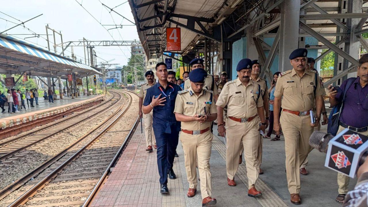  The incident has reignited urgent calls for improved railway safety and infrastructure in a city where millions rely on local trains daily. Pic/ Rajendra B. Aklekar