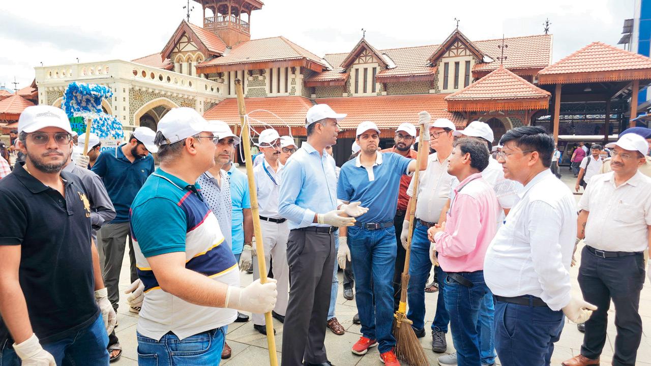 Divisional Railway Manager Pankaj Singh (in grey trousers), during the Shramdaan event on June 14. Pic/By Special Arrangement