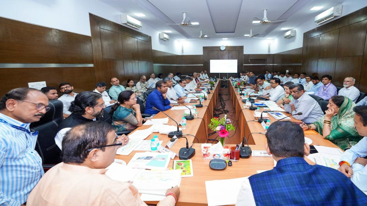 Given the large influx of devotees expected to attend the mega religious congregation, Gadkari has given in-principle approval for the construction and upgradation of key roads in and around Nashik through his ministry