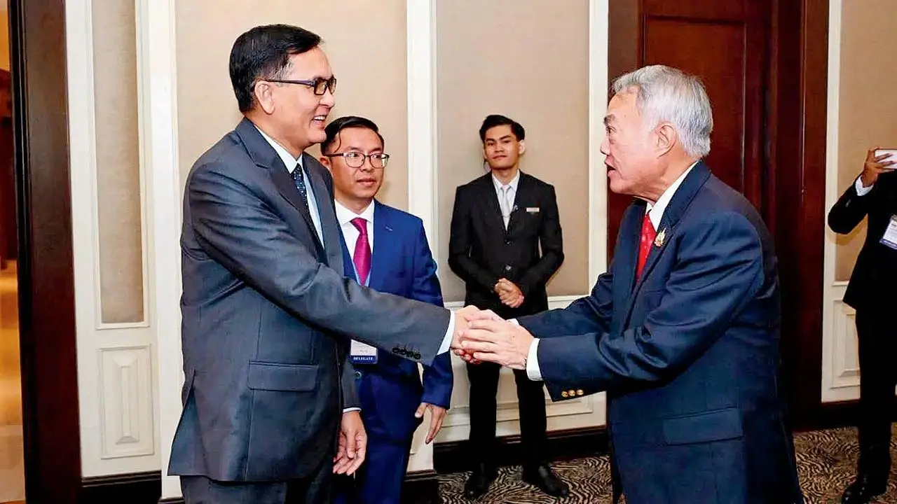 Cambodia threatens trade action amidst border row with Thailand