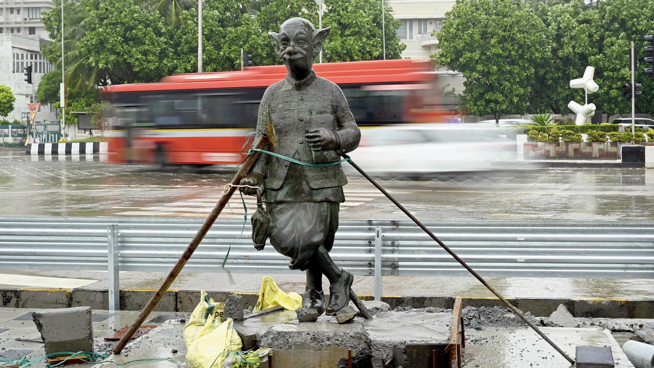 The Common Man is in place again, stoic amid the hustle and bustle of the city. PIC/ASHISH RAJE
