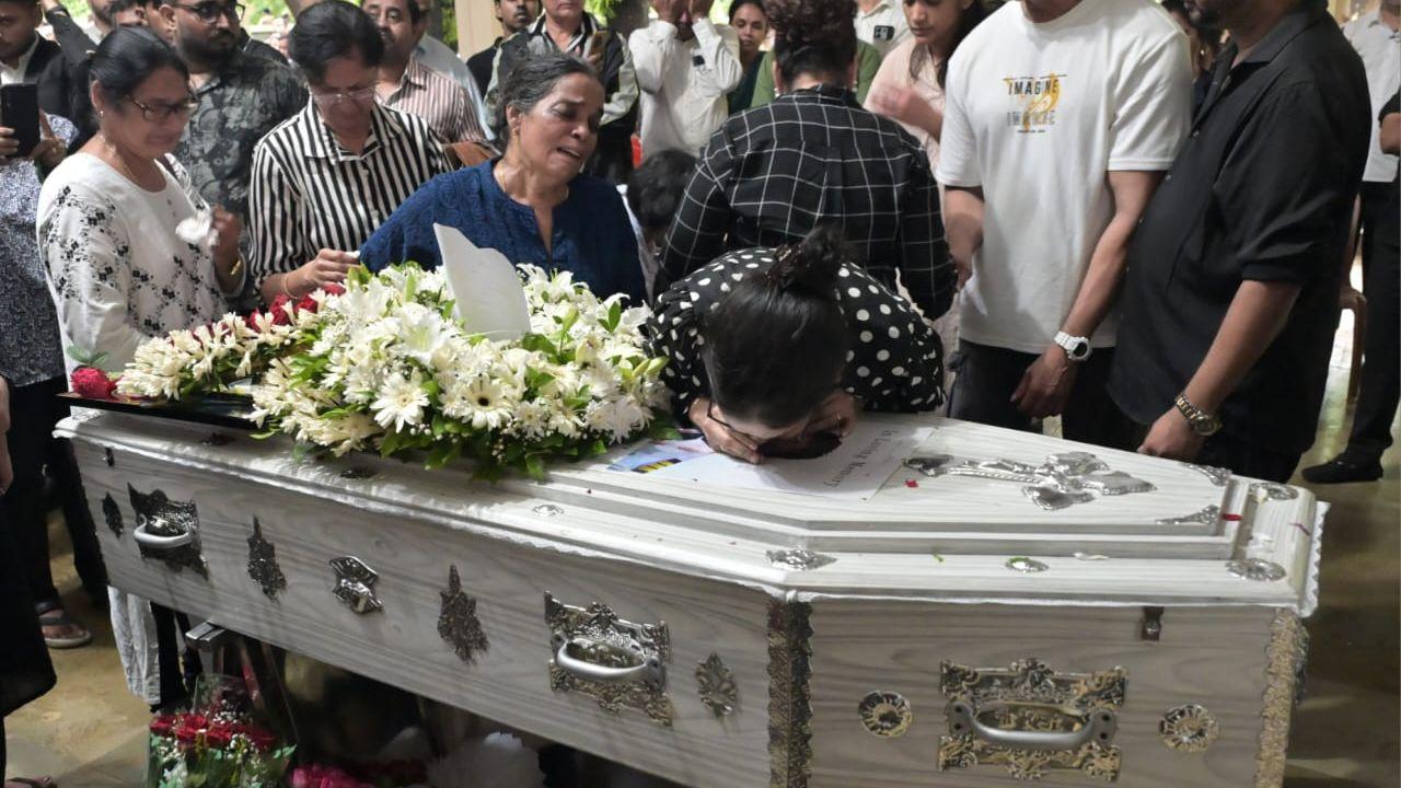 Visuals from his residence showed a crowd of mourners as his family stood before his portrait, grieving their profound loss