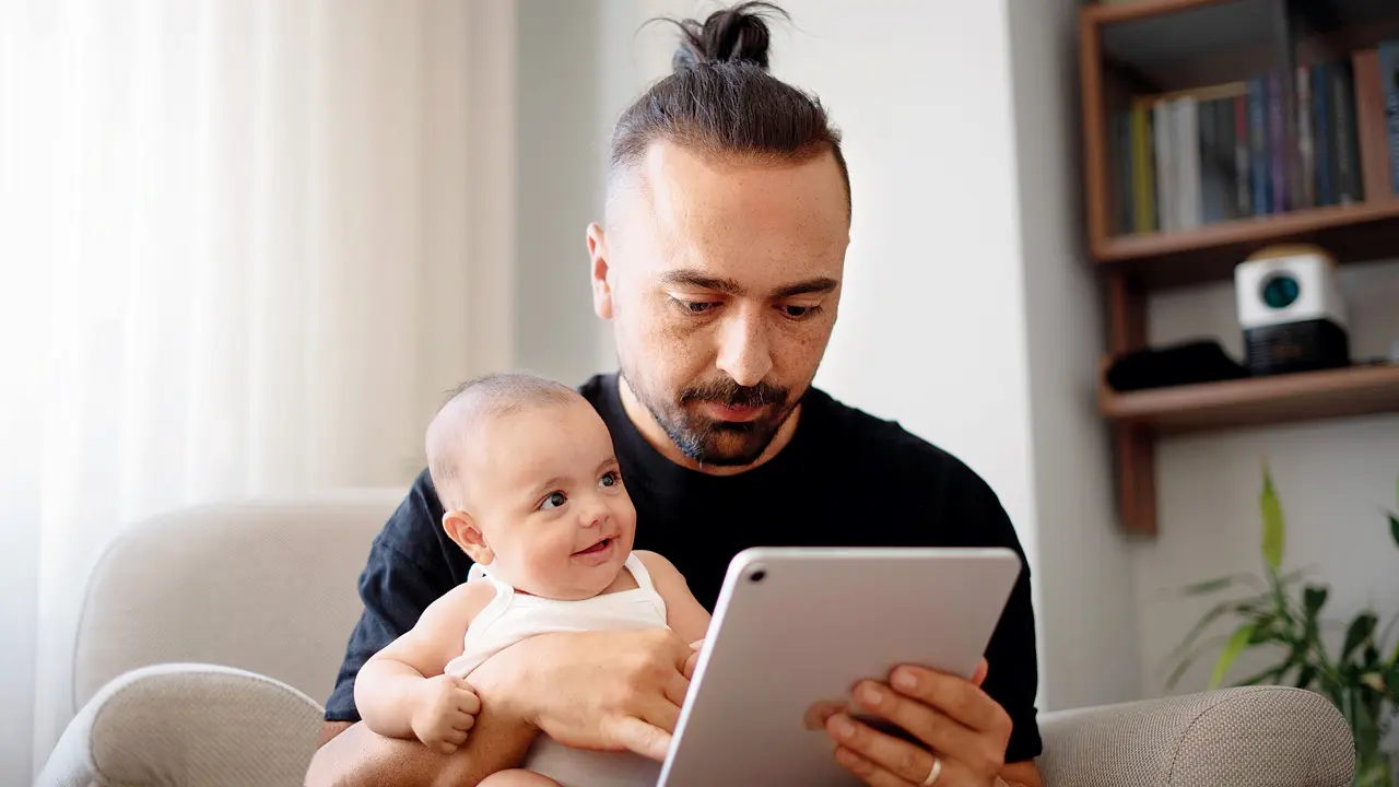Three AI tools to help you ace the Dad role in your child's life