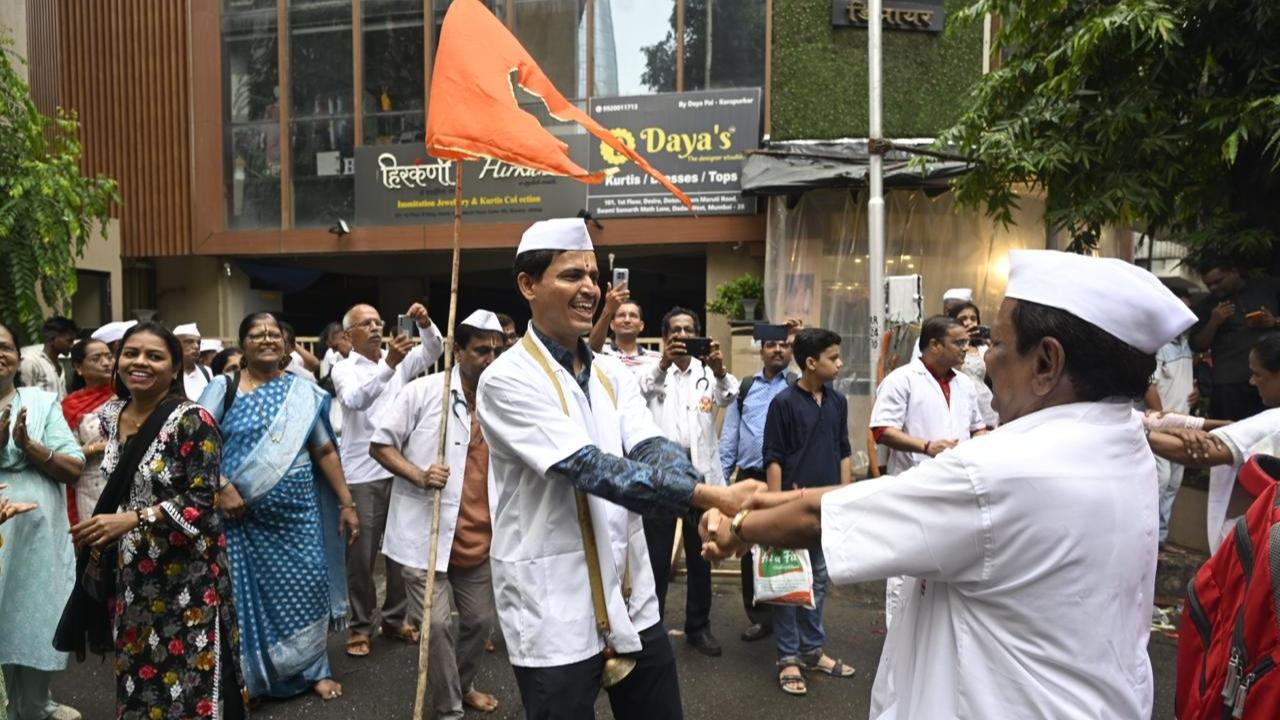 A key part of the celebration is the Ashadhi Ekadashi Waari, a pilgrimage to Pandharpur, a holy city in Maharashtra, where devotees pay homage to Lord Vitthal (an incarnation of Lord Vishnu)