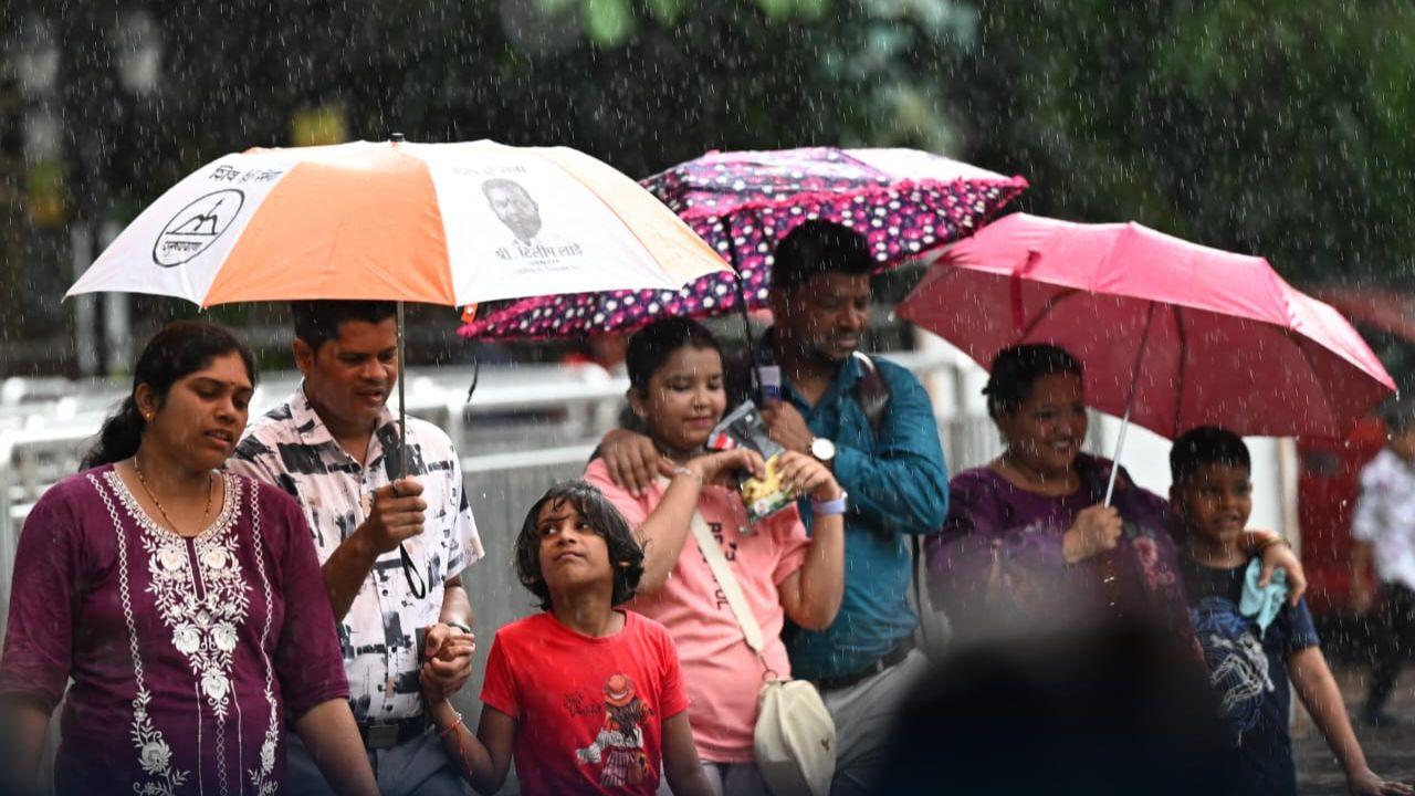 However the IMD predicts that the southwest monsoon's total rainfall across the country will likely be 106 percent of the Long Period Average (LPA), with a possible variation of plus or minus 4 perecnt. This suggests an above-normal monsoon season