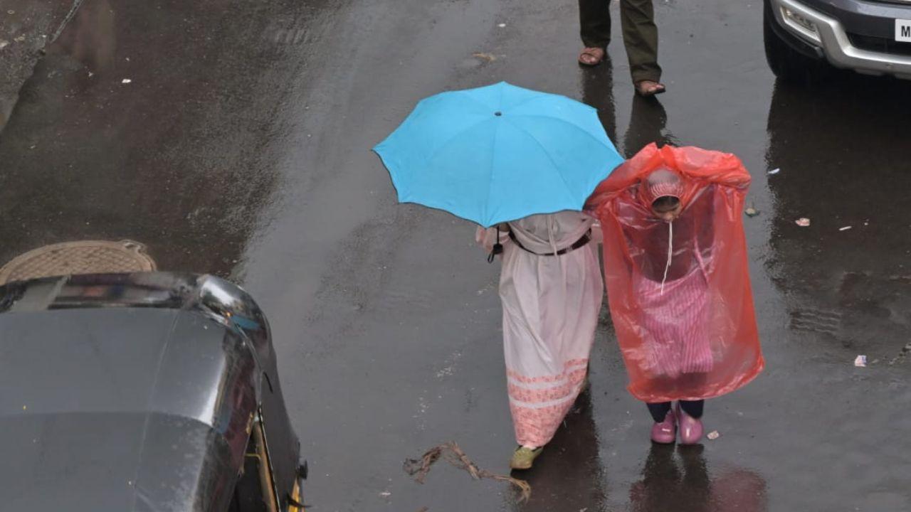 Amidst the downpour, residents in various parts of the city were seen heading to work and school, welcoming the rain as a much-needed respite from the scorching summer heat