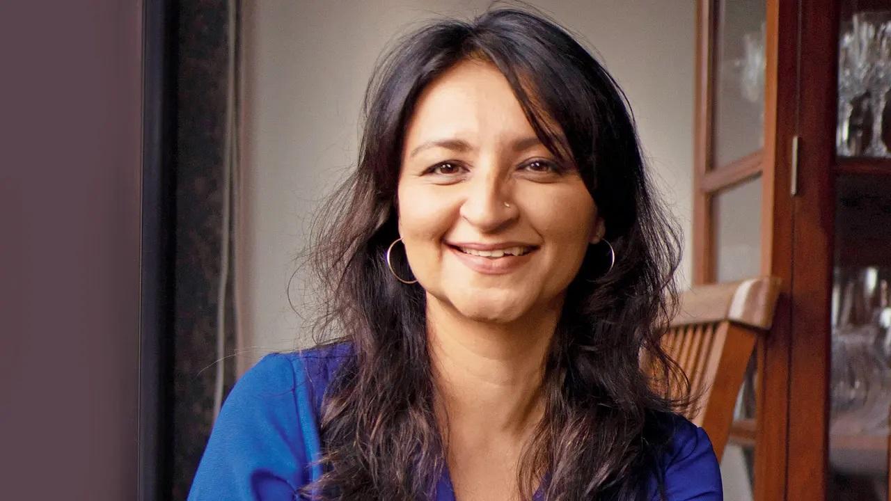 FridayOn the shoreCatch authors Anand Pendharkar and Sejal Mehta (above) as they discuss Mumbai’s marine life with journalist Kartik Chandramouli. 
TIME 4.30 pm At Durbar Hall, The Asiatic Society of Mumbai, Fort. LOG ON TO asiaticsociety.org