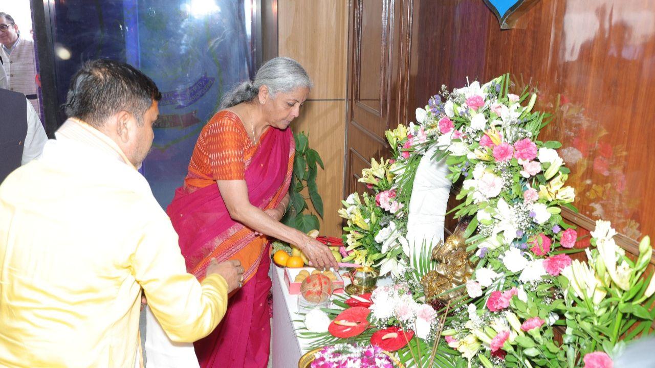 She said, to be effective, all enforcement agencies and officers must adopt three key imperatives: they should not see enforcement and facilitation as opposing forces, conduct investigations holistically with a focus on the bigger picture rather than isolated infractions and ensure that enforcement operations are grounded not only in data but also in ethical principles