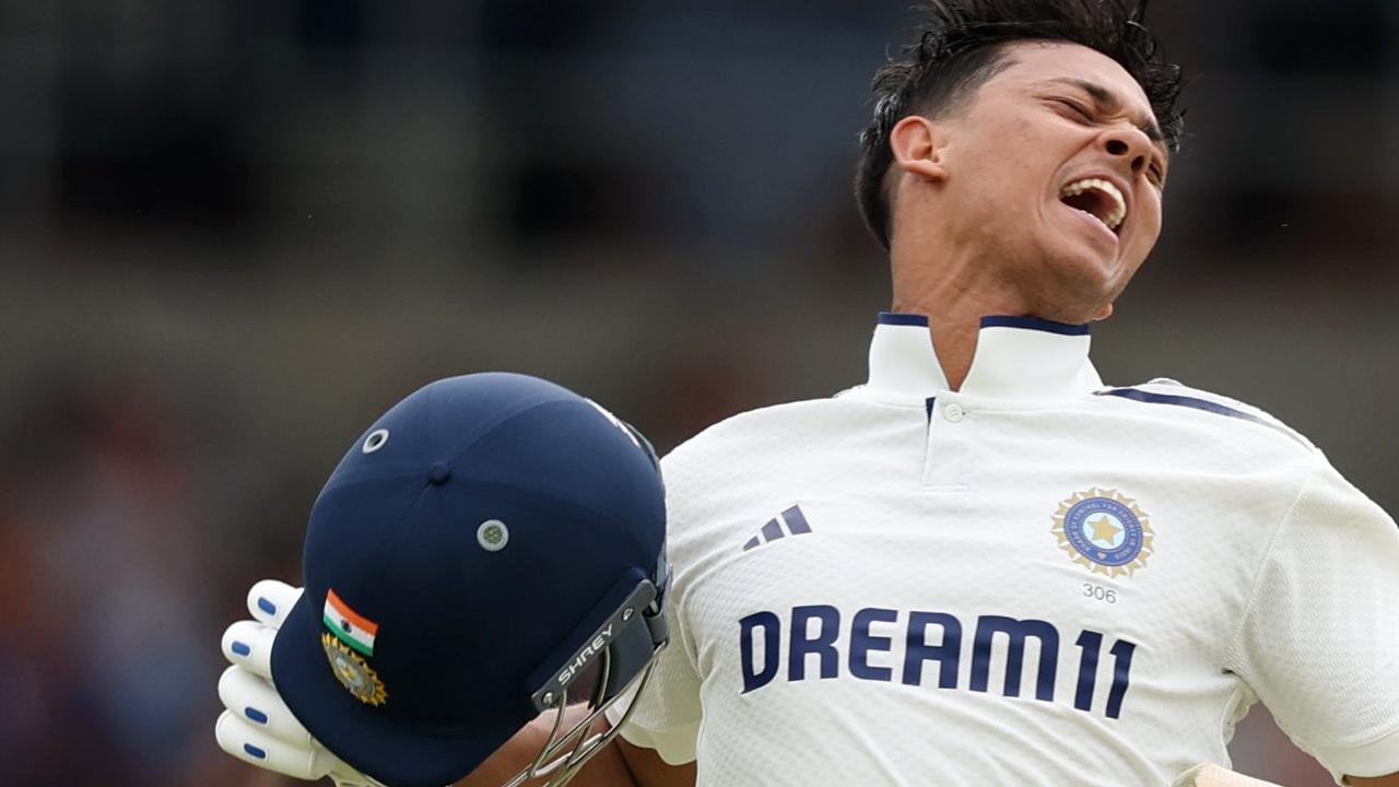Jaiswal has also joined an elite club of Indian batters to have scored a century in their maiden Test innings in England. He is now the fifth Indian to do so, joining the likes of:
Murali Vijay – 146 (Trent Bridge, 2014)
Vijay Manjrekar – 133 (Headingley, 1952)
Sourav Ganguly – 131 (Lord’s, 1996)
Sandeep Patil – 129* (Old Trafford, 1982)
Yashasvi Jaiswal – 101 (Headingley, 2025)