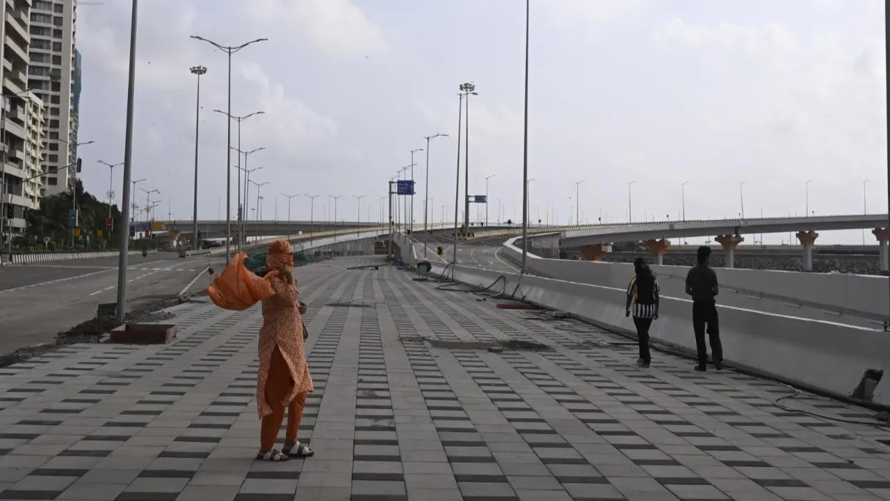 Check out these stunning photos of the newly built Mumbai Coastal Road promenade