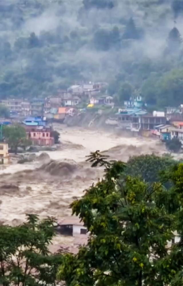 Several rescued amid flash floods in Himachal Pradesh