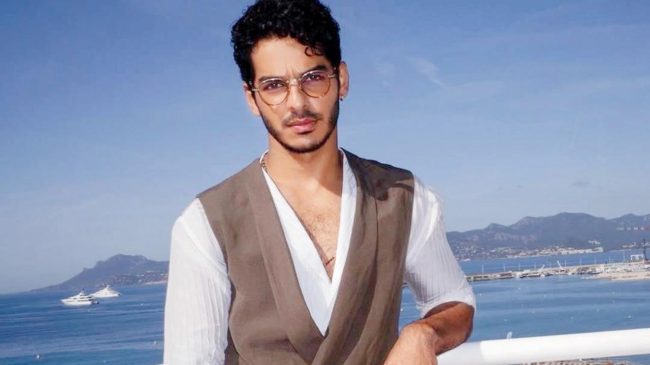 Ishaan Khatter sports tailored jackets with luxurious colours. Pic Courtesy/@Ishaankhatter