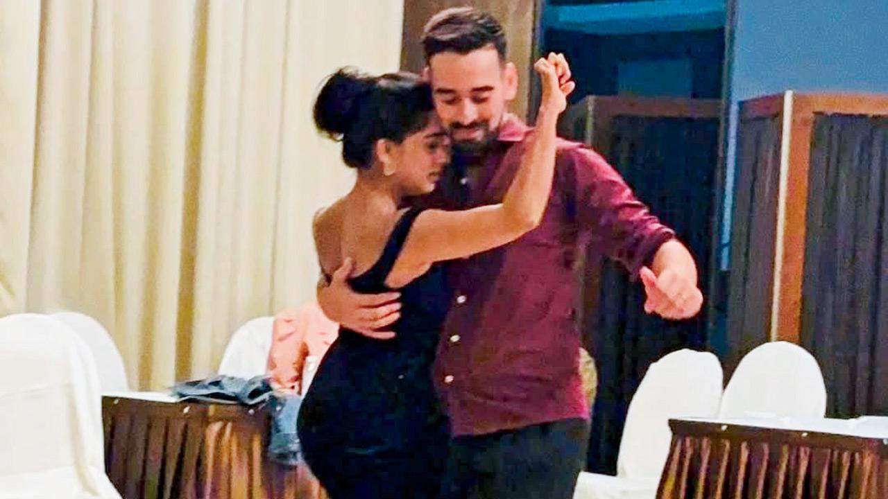 Kruti Gandhi Sarda performs with Augustin Miguele at a previous showcase. Pic Courtesy/Instagram