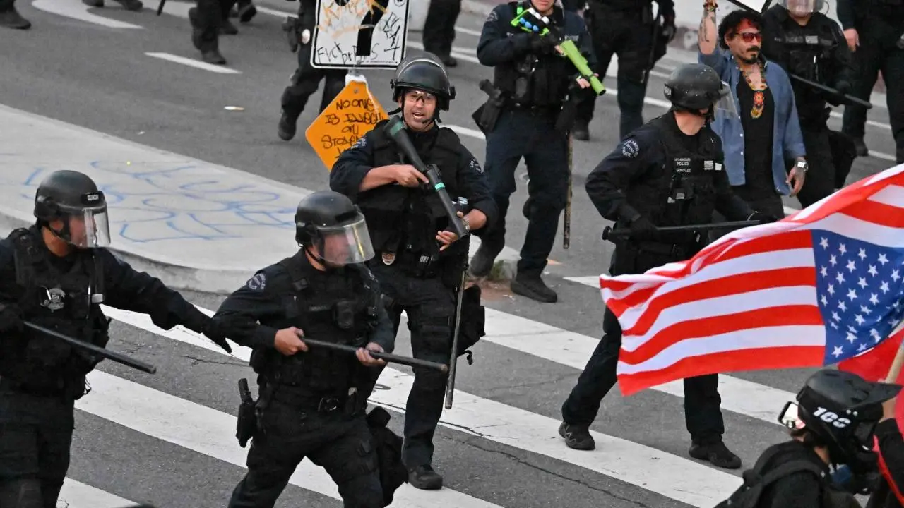 Protests in LA intensify over federal immigration sweeps, tear gas used