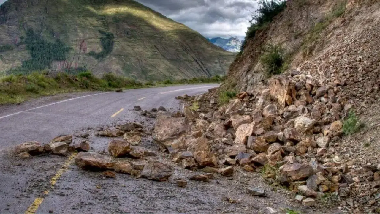 Sikkim landslide: 1300 kg of relief material airlifted to Chaten
