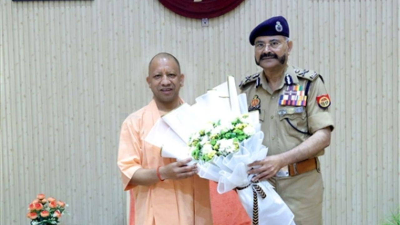 Uttar Pradesh Chief Minister Yogi Adityanath met with the outgoing Director General of Police (DGP) Prashant Kumar during a courtesy meeting in Lucknow