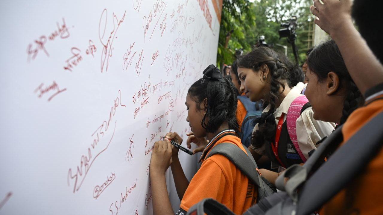 Raj Thackeray in a press conference questioned the logic behind imposing Hindi as a compulsory third language in Maharashtra, pointing out that even Prime Minister Narendra Modi and Home Minister Amit Shah have not enforced such a rule in his home state of Gujarat
