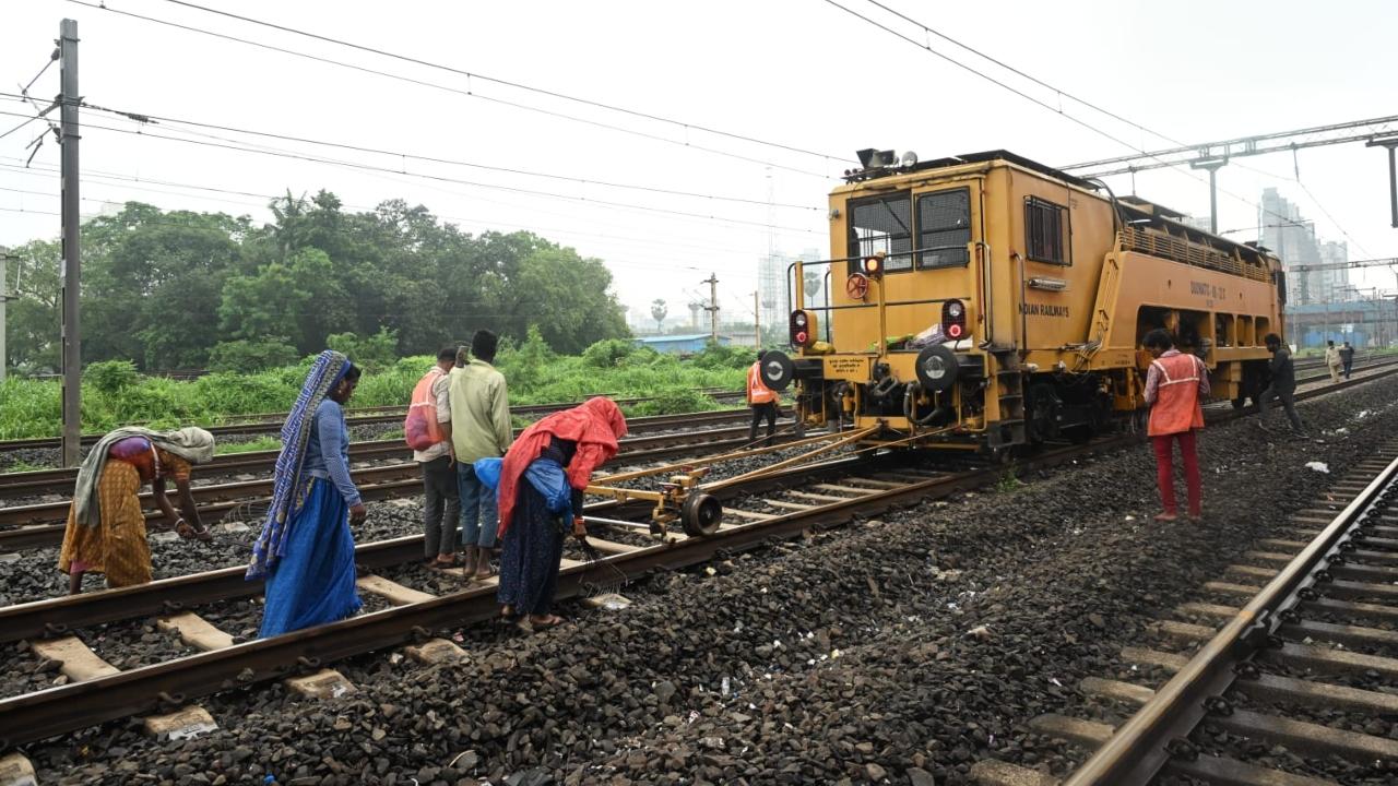 As a result, these trains will skip halts at Vile Parle and Ram Mandir stations 