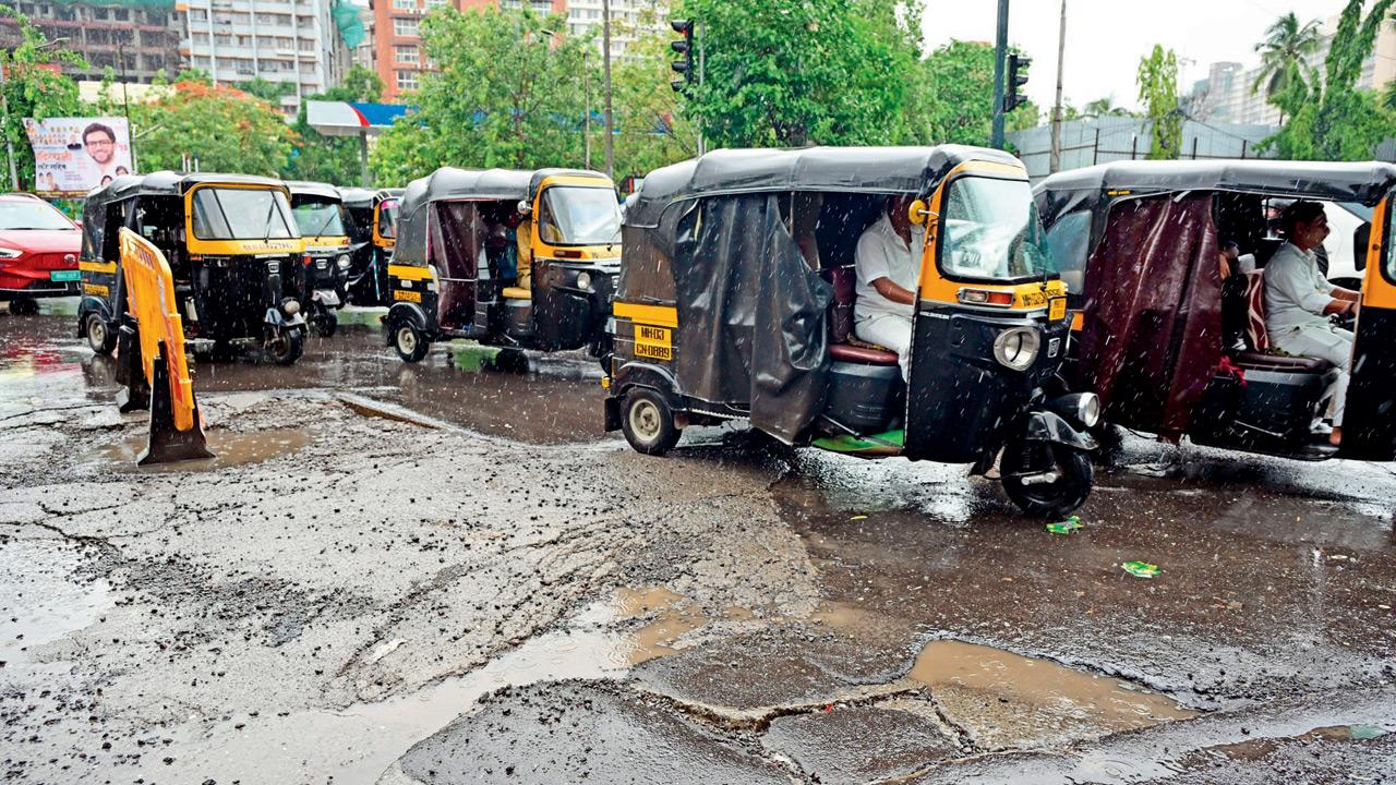 ... on Chembur road at the junction of Sion Trombay Road after heavy rain. Pic/Shadab Khan