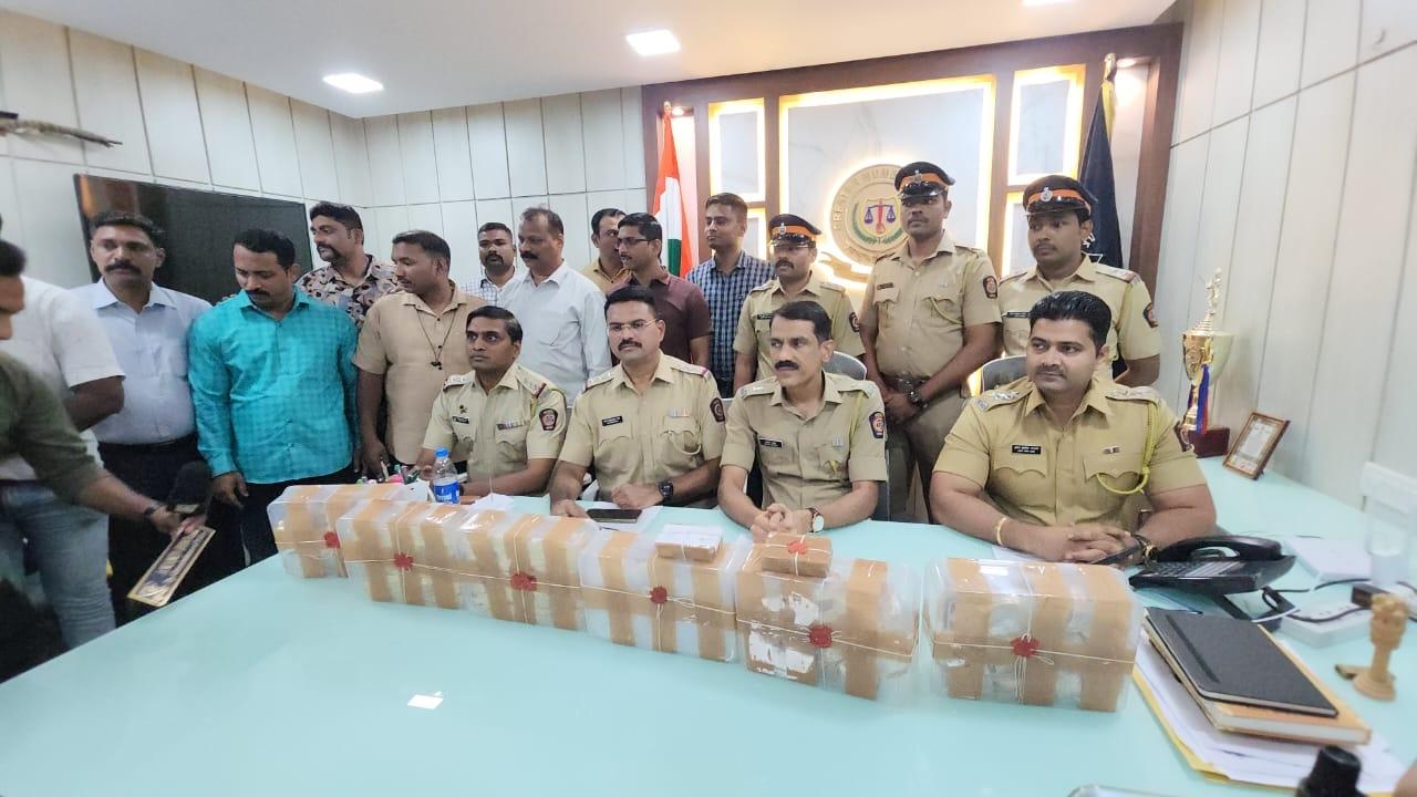 Three held for stealing gold jewellery worth over Rs 13cr
