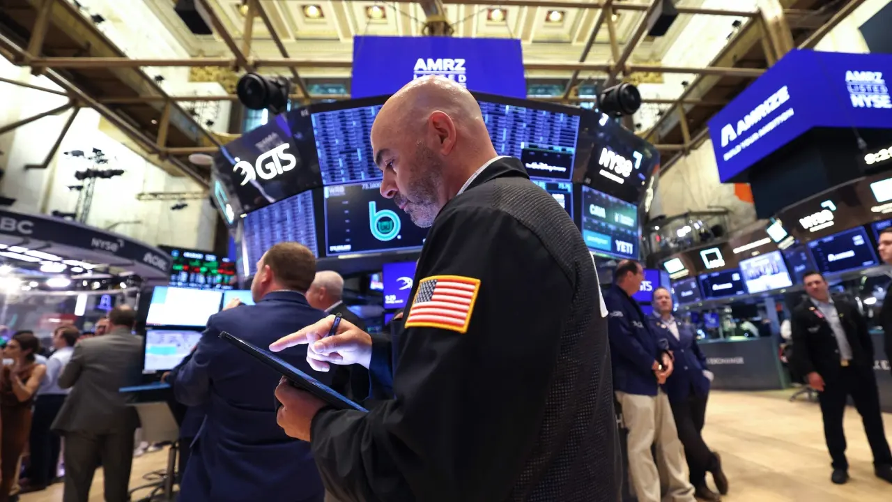 Oil prices wobble as markets await Tehran’s response to US strikes in Iran