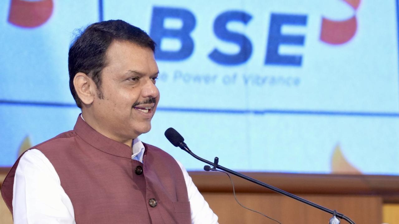 Within minutes of the issue, Rs 100 crore was raised, and investor interest grew fivefold thereafter, reflecting strong market confidence