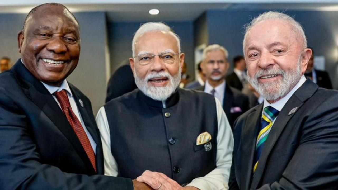 PM Modi posted a picture on X on Tuesday with leaders of the seven-nation bloc and those invited to the G7 Summit in Kananaskis, Canada