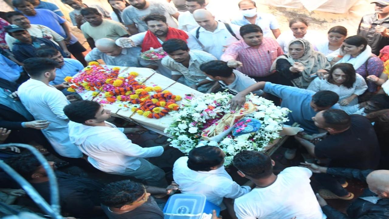 By Monday afternoon, 99 victims had been identified through DNA matching, and 64 bodies were handed over to their families. Among them was former Gujarat Chief Minister Vijay Rupani, who was also on board the ill-fated flight