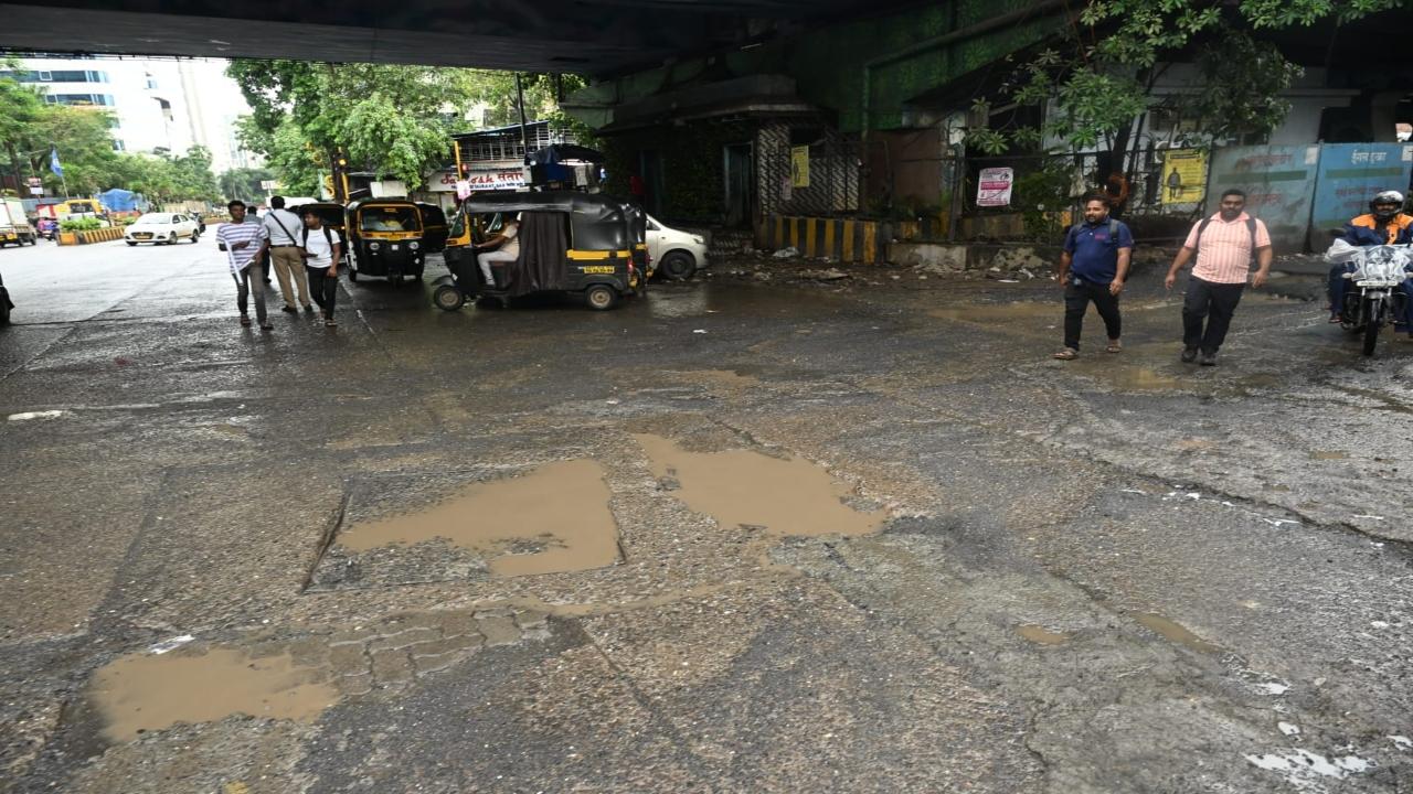 It has also launched a mobile application, Pothole Quickfix. to streamline pothole complaints and their quick resolution