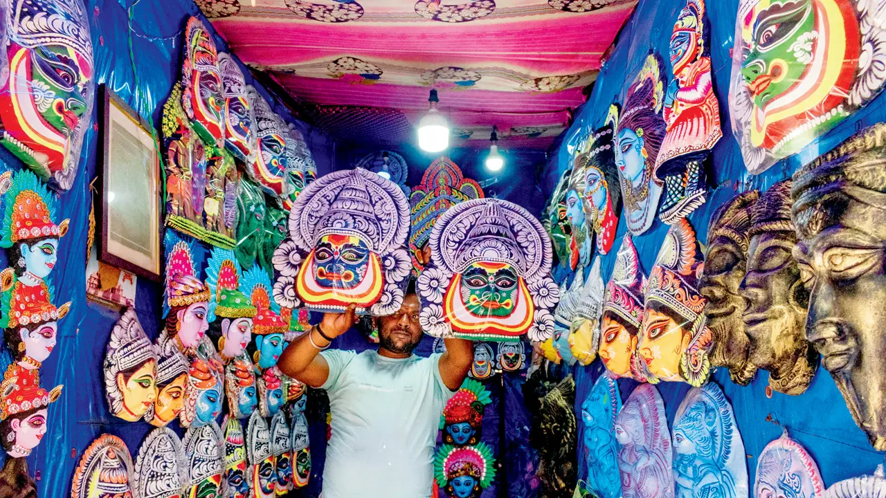 Enjoy this unique performance in Vashi aiming to revive interest in a folk dance