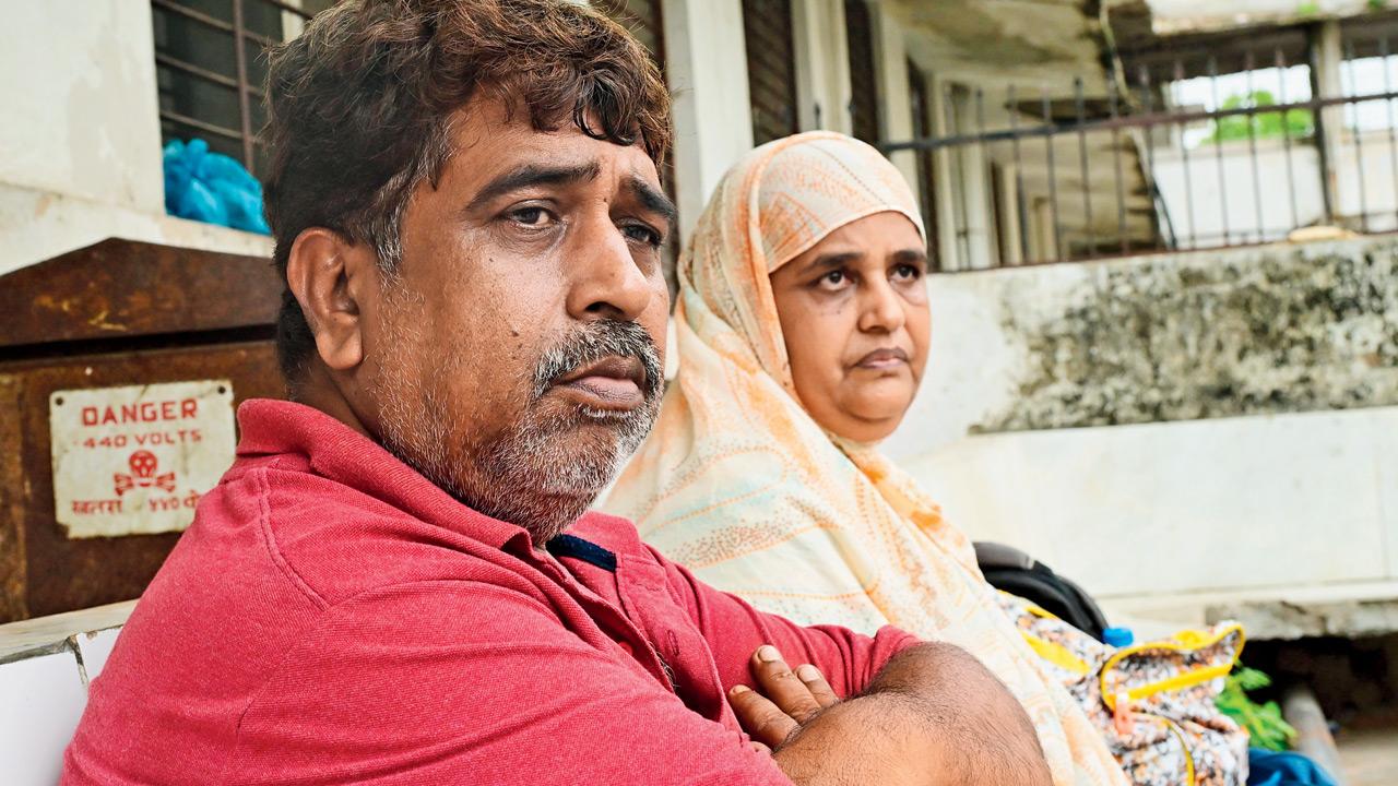 Rafiq Abul Memon, Syed’s uncle, at the Civil Hospital in Ahmedabad on June 13. Pic/Nimesh Dave