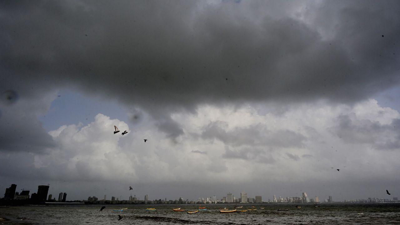 The next high tide is expected at 5:25 am on Tuesday, with a height of 3.12 meters