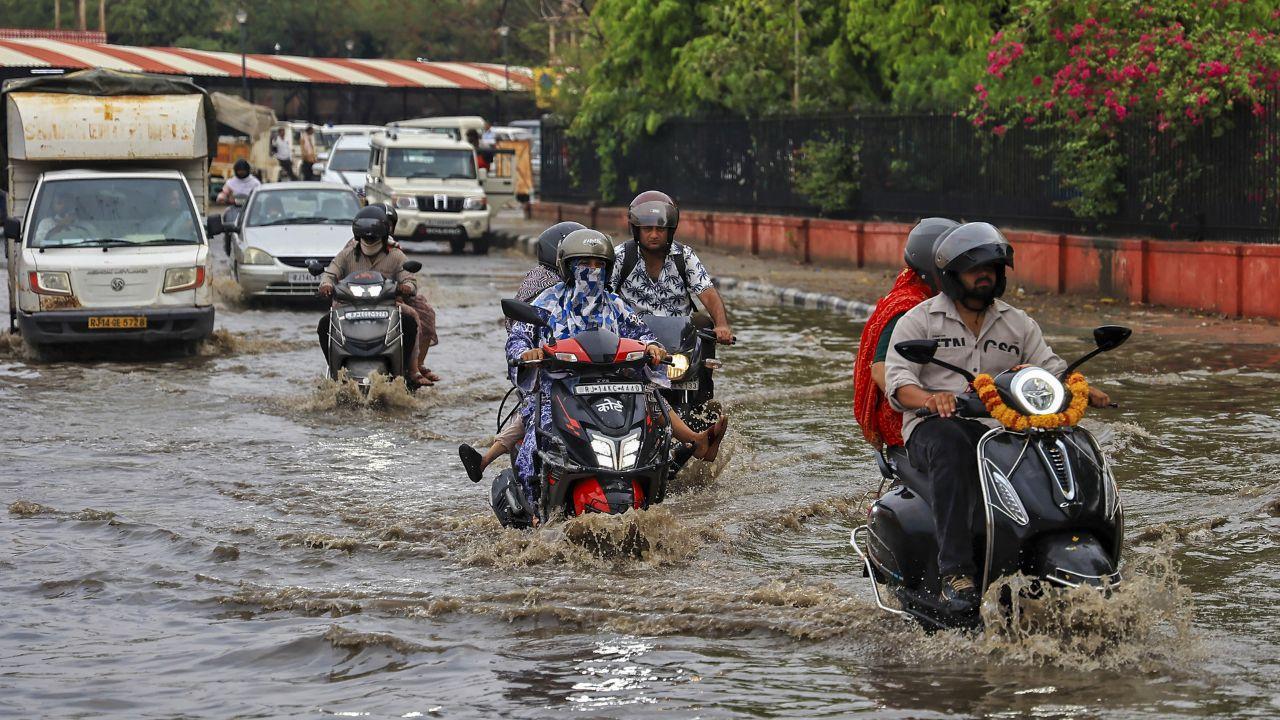 Heavy rains lashed parts of Odisha, Maharashtra (including Mumbai), and Bareilly today, causing widespread disruption and varying impacts