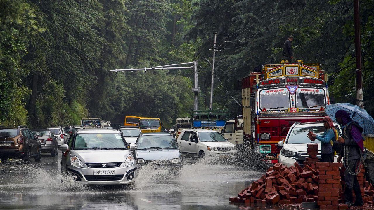 According to the India Meteorological Department (IMD), the monsoon has advanced further into Vidarbha, and conditions are favourable for its continued progress in the coming days