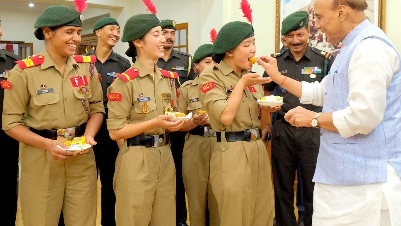 IN PHOTOS: Defence Minister Rajnath Singh interacts with victorious NCC team