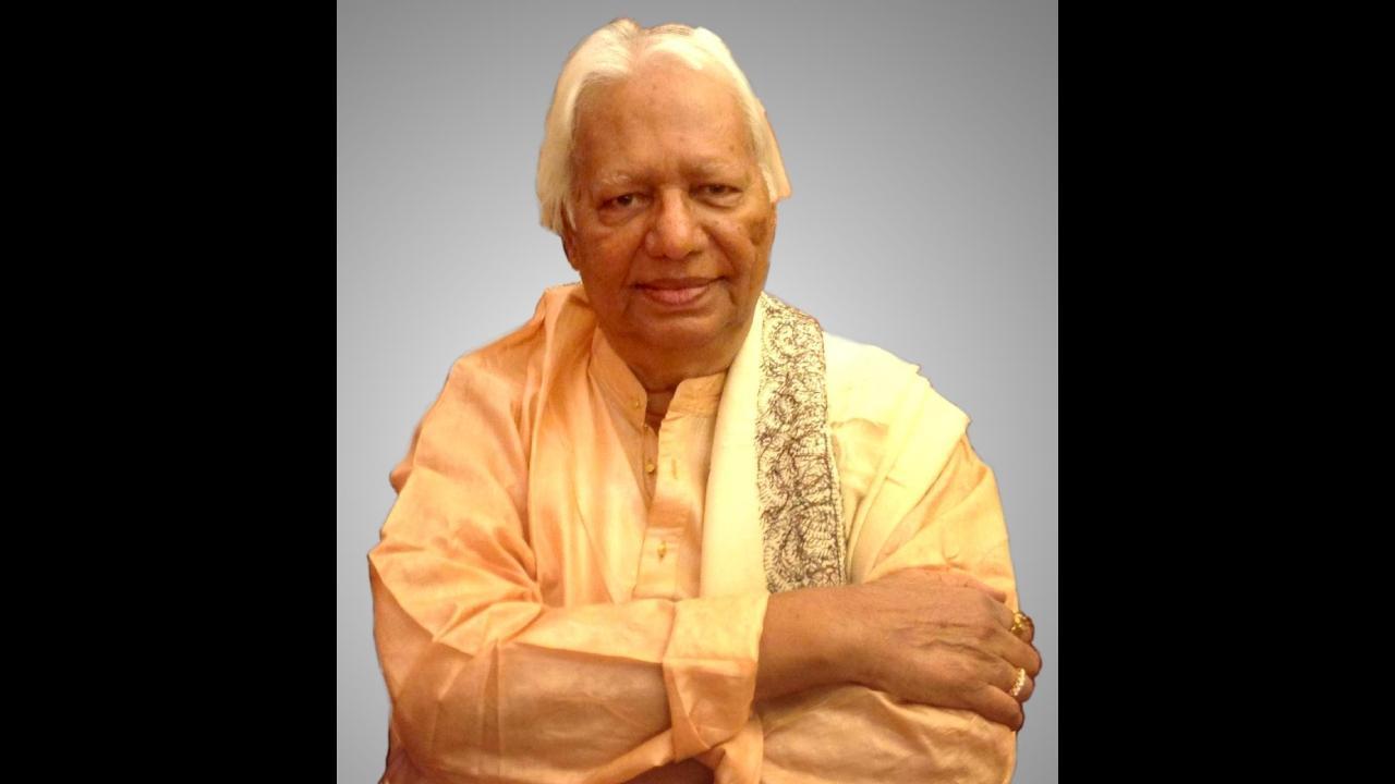 Pandit Ram Narayan and Brij, Aruna Narayan
Late Pandit Ram Narayan, a Padma Vibhushan awardee, popularised the sarangi as a solo musical instrument. All his children are trained musicians. While his eldest son Pandit Brij Narayan is a sarod player, his daughter Aruna Narayan plays the sarangi. Pt. Ram Narayan’s grandson, Harsh Narayan, is also a sarangi player (File Pic)