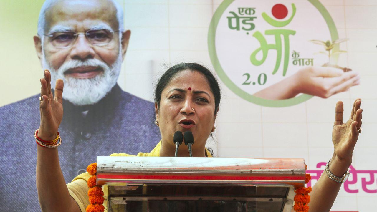 During a public gathering Chief Minister Rekha Gupta adderssing the crowd she shared that she was inspired by Prime Minister Narendra Modi's gesture of planting a 'sindoor' sapling and felt a strong desire to do the same. Coincidentally, during a public hearing in the morning, she was gifted a 'sindoor' sapling by a few individuals. She took this as a sign and planted the sapling to mark the beginning of the 'Ek Ped Maa Ke Naam Campaign 2.0'