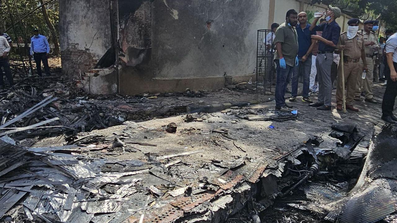 The rescue operation involved personnel from the Army, Border Security Force (BSF), local police and State Reserve Police Force. Moreover, the staff members from the Central Industrial Security Force (CISF), who are responsible for the airport's counter-terrorism measures, were among the first rescuers to arrive at the crash site, along with the local fire and police officials