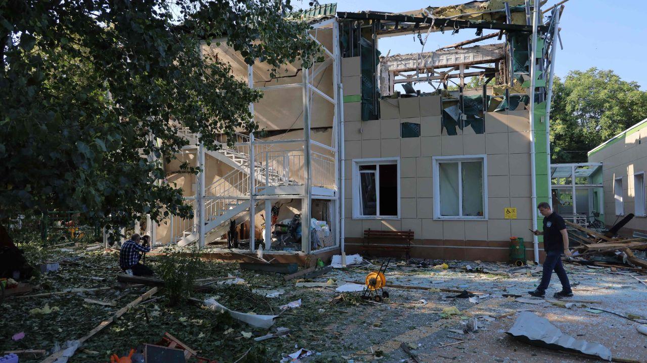 The escalated attacks occurred after two peace talks failed to end the four-year war