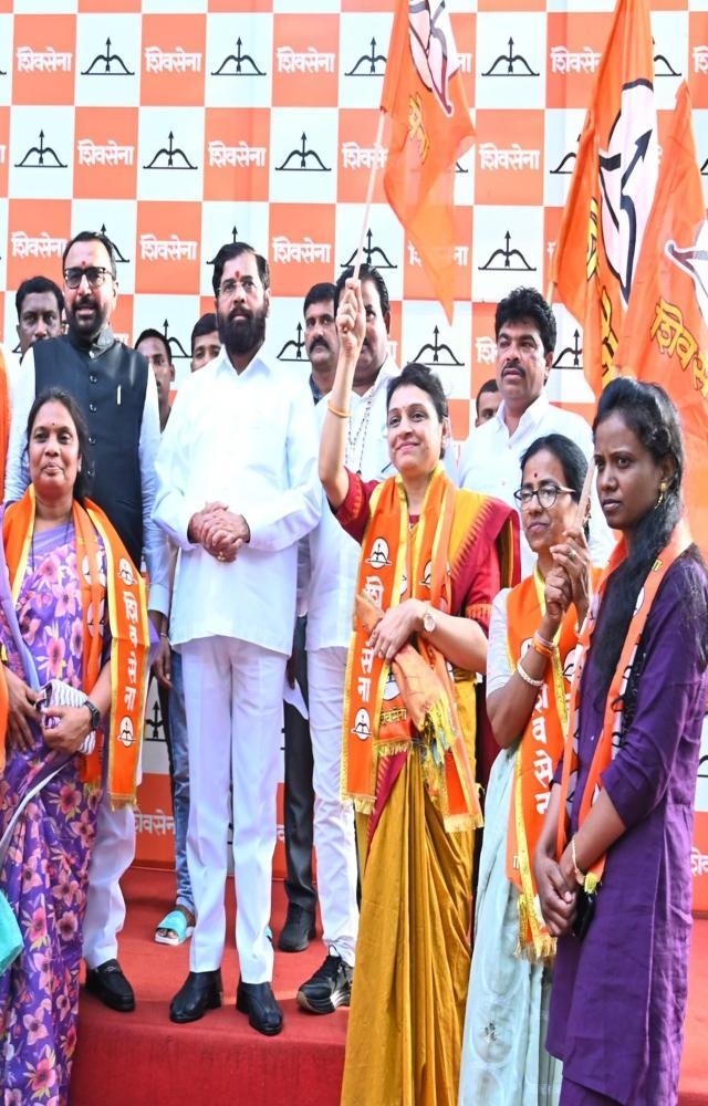 Several NCP (SP), UBT leaders join Shiv Sena