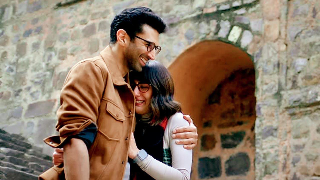 A still from Metro... In Dino